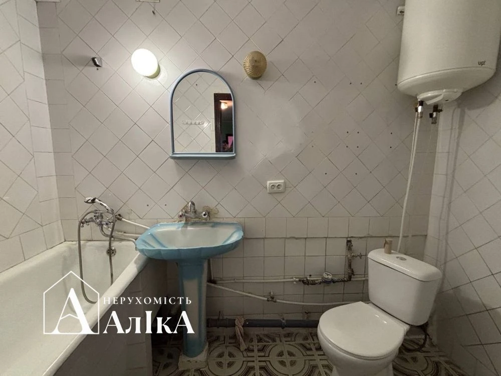 Продам 2-кімнатну квартиру з хорошим плануванням