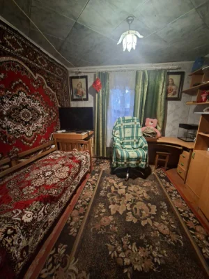 3 х кімнатна квартира малосімейного типу з окремим входом