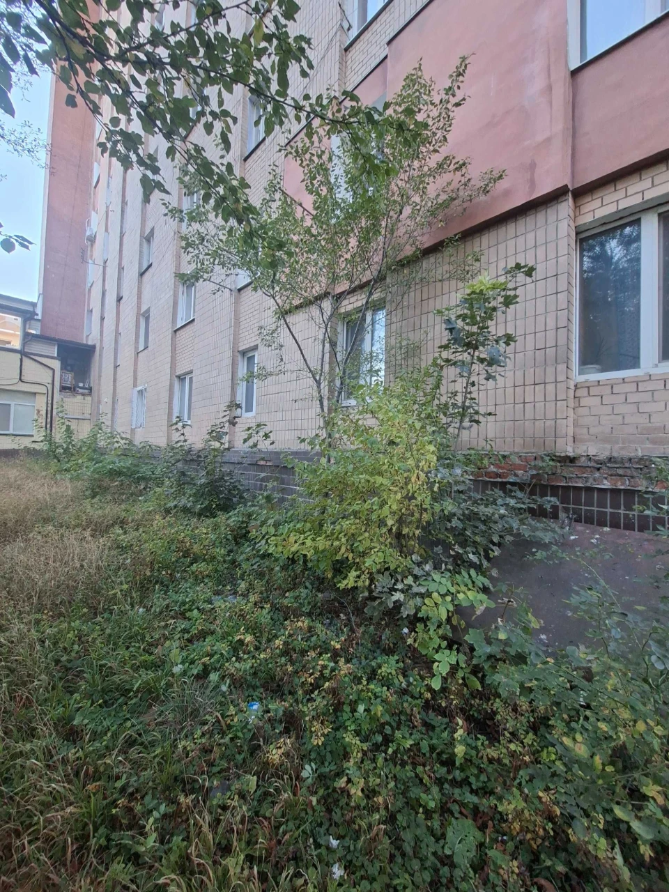 3 х кімнатна квартира малосімейного типу з окремим входом
