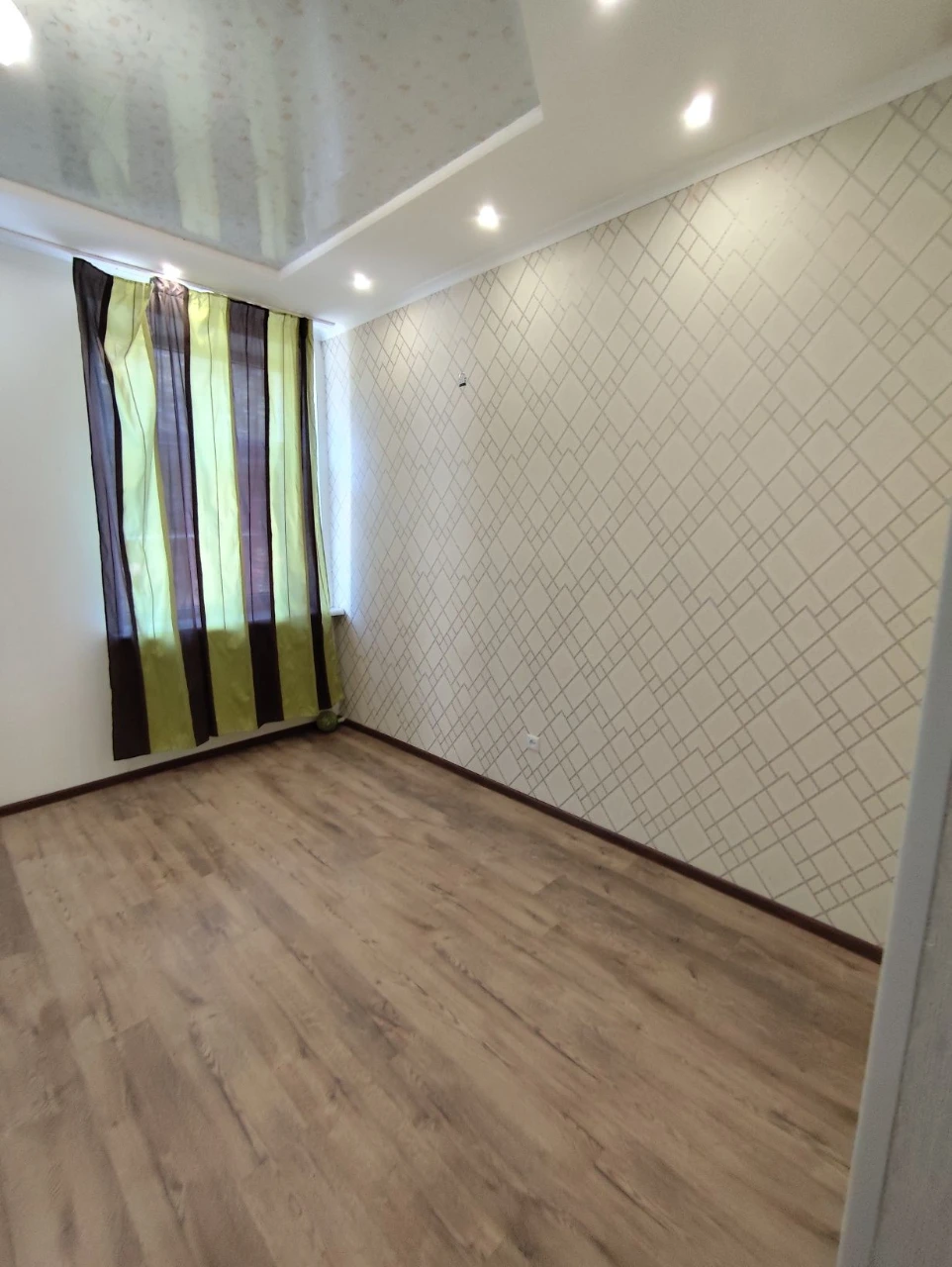 Продаж 1-кімнатної квартири в (Секція) м. Кам'янець-Подільсь