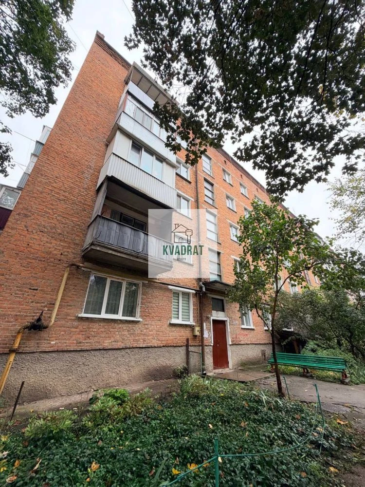 Продам 3-кімнатну квартиру на Черьомушках