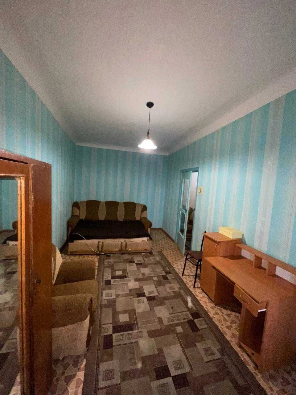 Продается 1-комнатная квартира, район Черемушки, не угловая