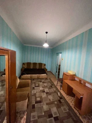 Продается 1-комнатная квартира, район Черемушки, не угловая
