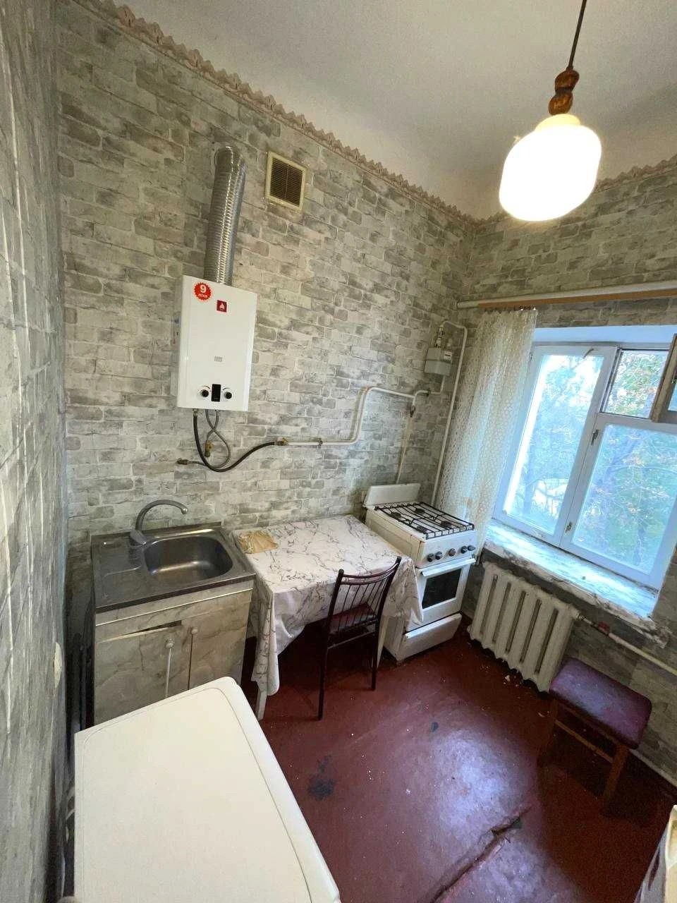 Продается 1-комнатная квартира, район Черемушки, не угловая