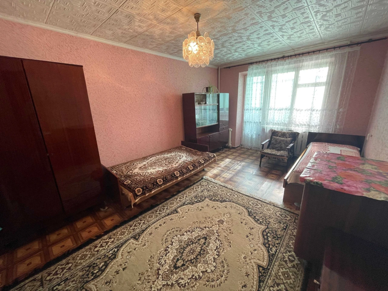Продаж 1к. квартири, центр, район магазину "Авіс"