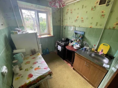 Продаж 1к. квартири, центр, район магазину "Авіс"