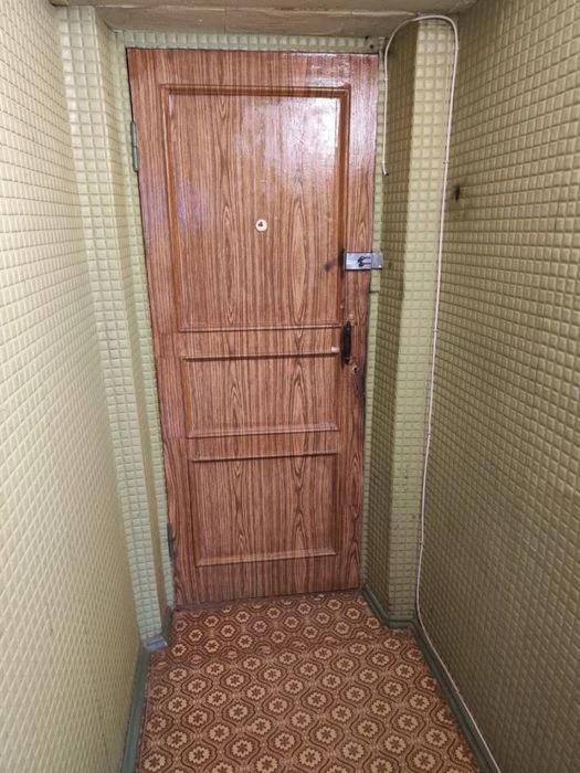 Продам 2 комнатную квартиру.  Ул. 23 августа,81