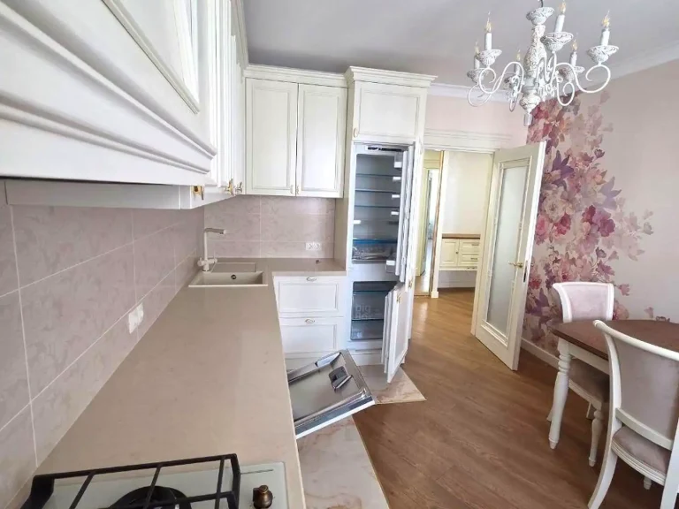 Продаж квартири 2-кімн. 71.2 м² 6/9 пов.