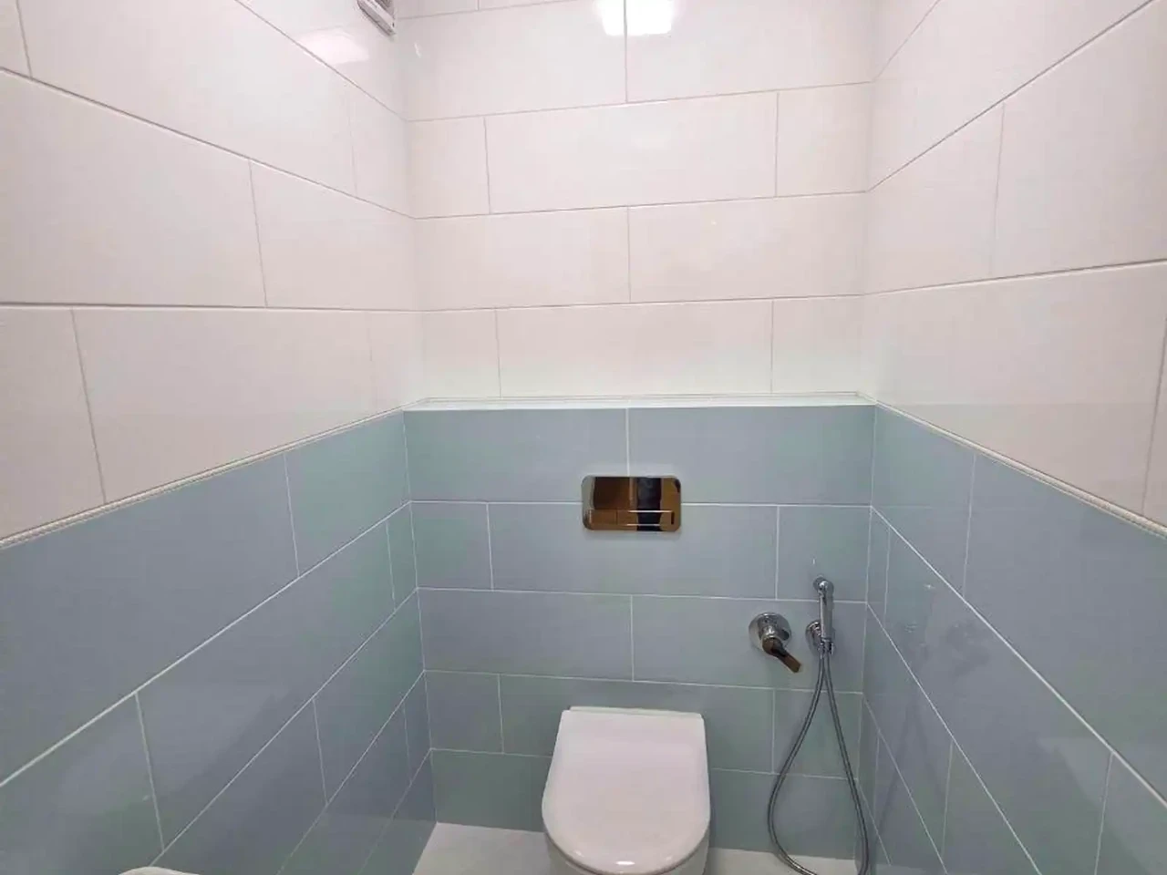 Продаж квартири 2-кімн. 71.2 м² 6/9 пов.