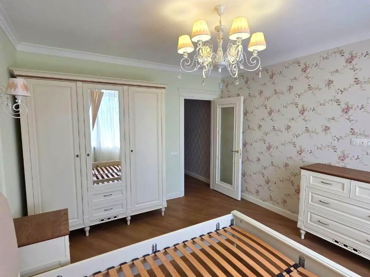 Продаж квартири 2-кімн. 71.2 м² 6/9 пов.