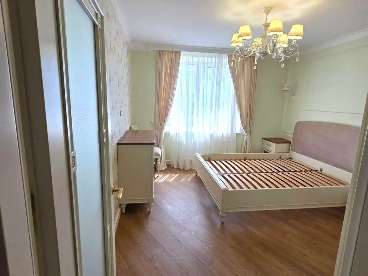 Продаж квартири 2-кімн. 71.2 м² 6/9 пов.