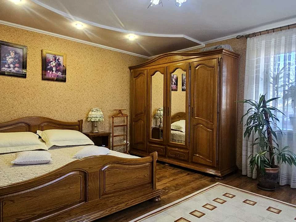 Квартира. Кам'янець-Подільський, Князів Коріатовичів вул.