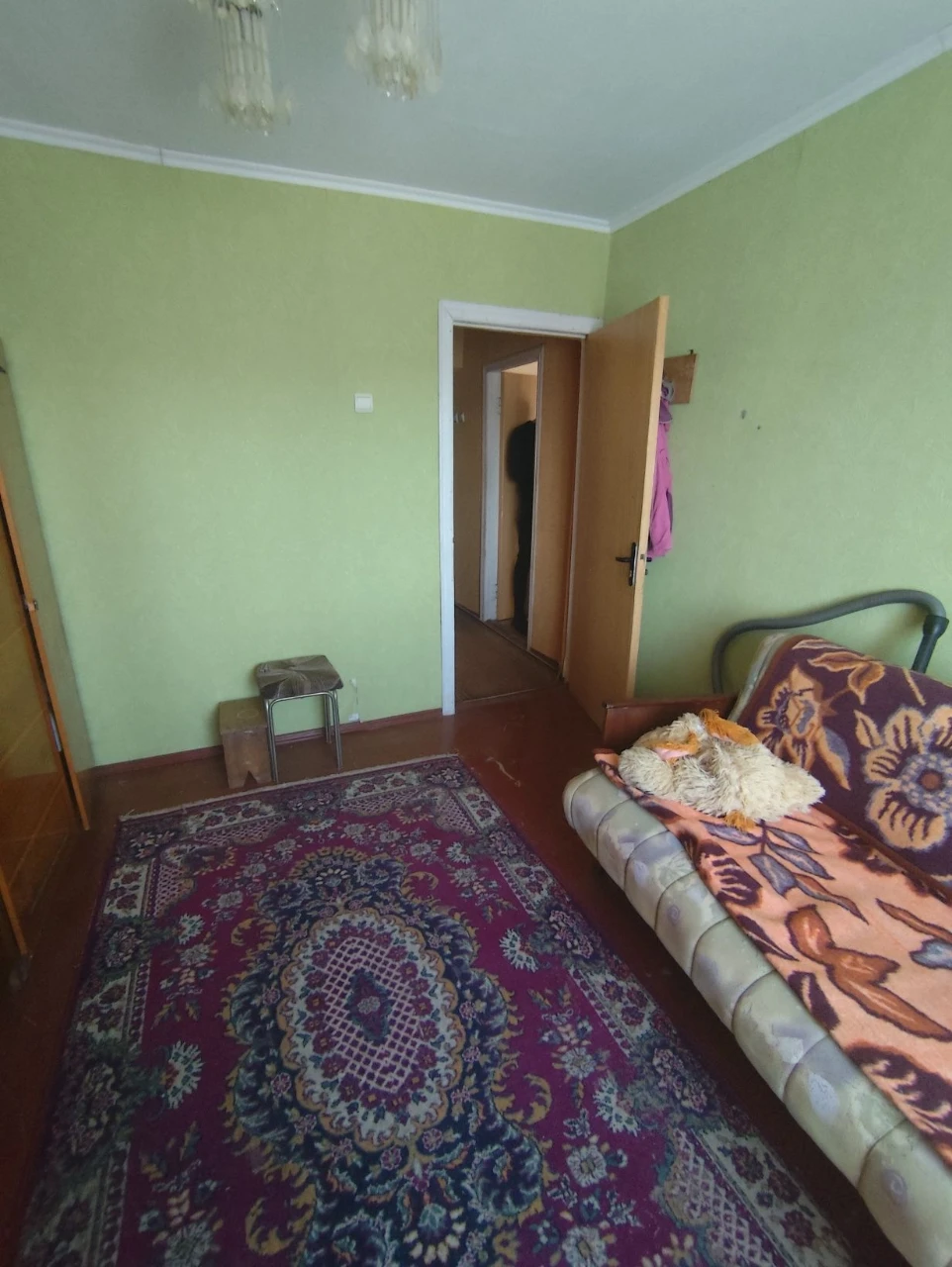 Продам затишну квартиру ( секція)