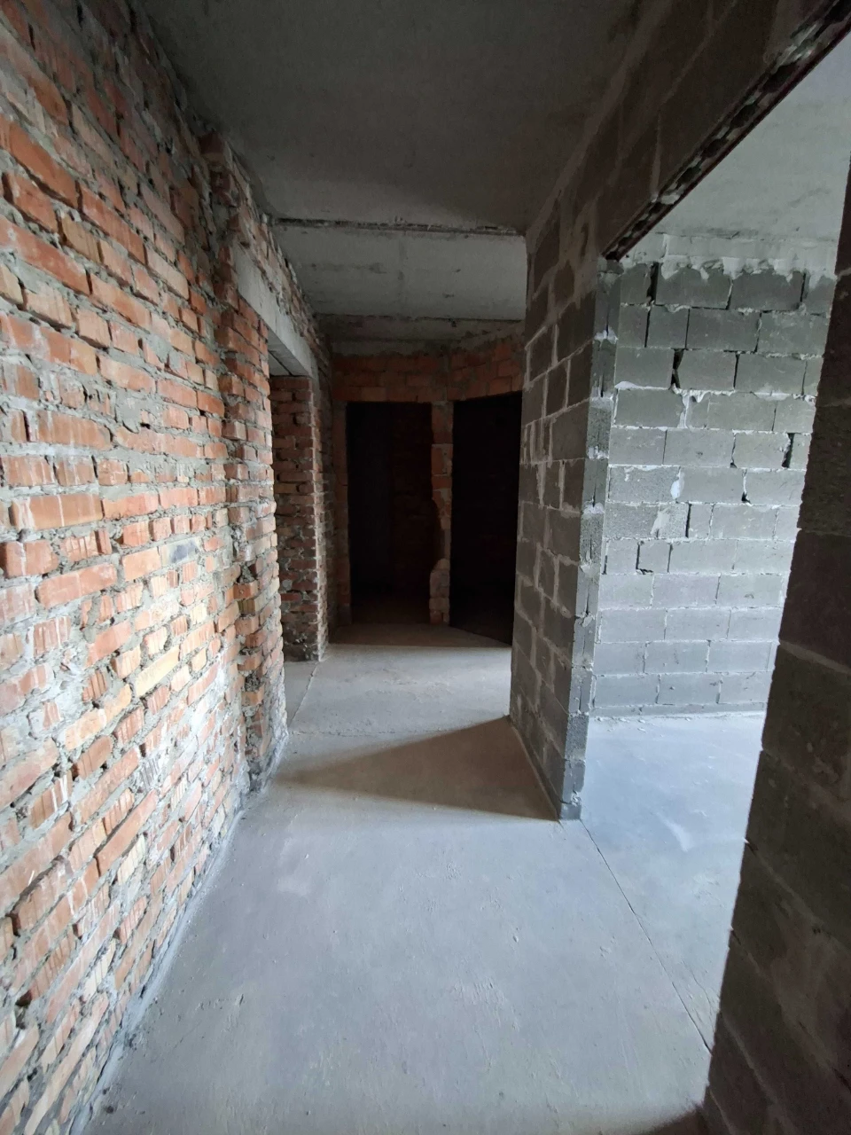 2 х кімнатна квартира в центрі