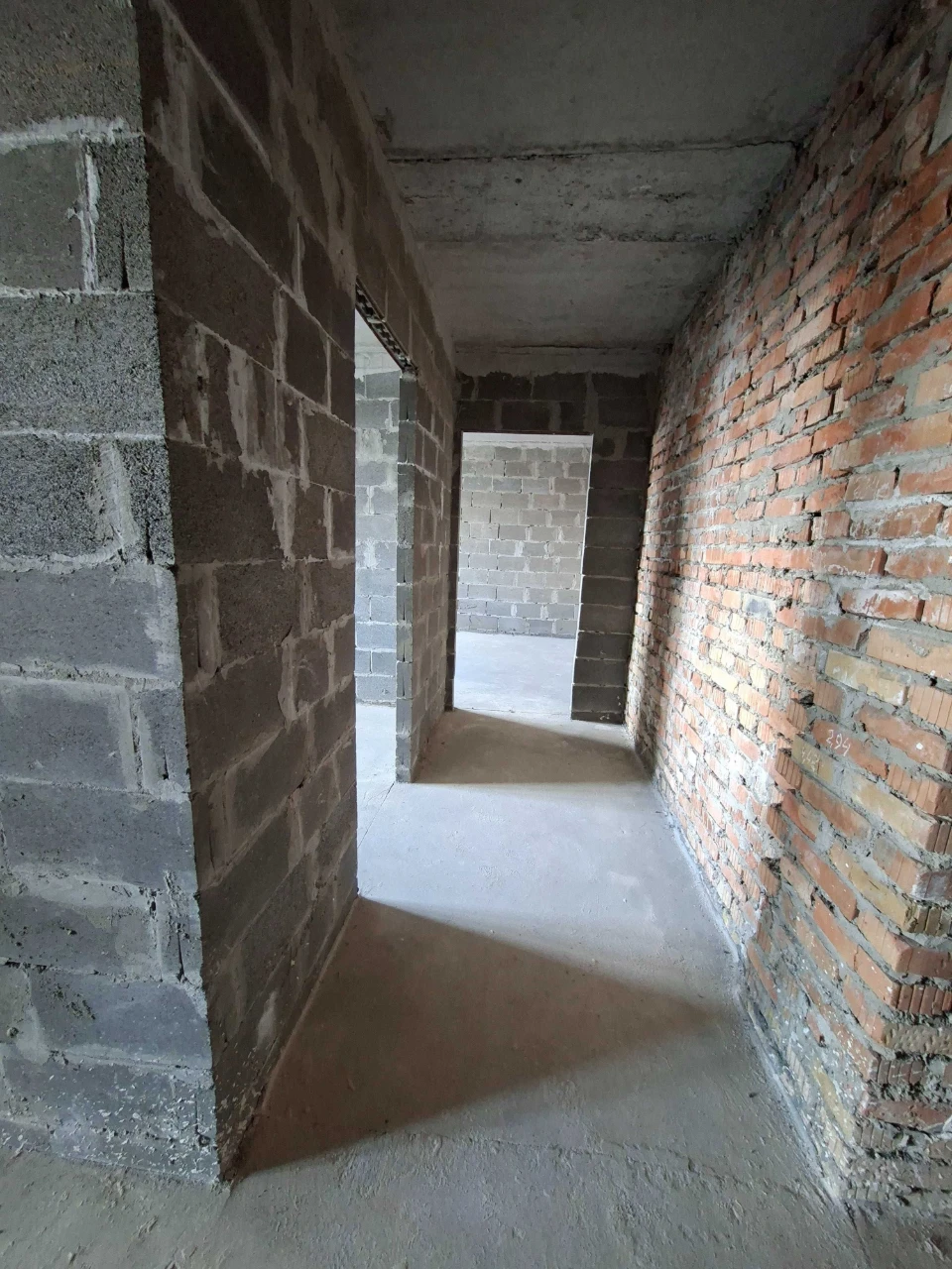 2 х кімнатна квартира в центрі