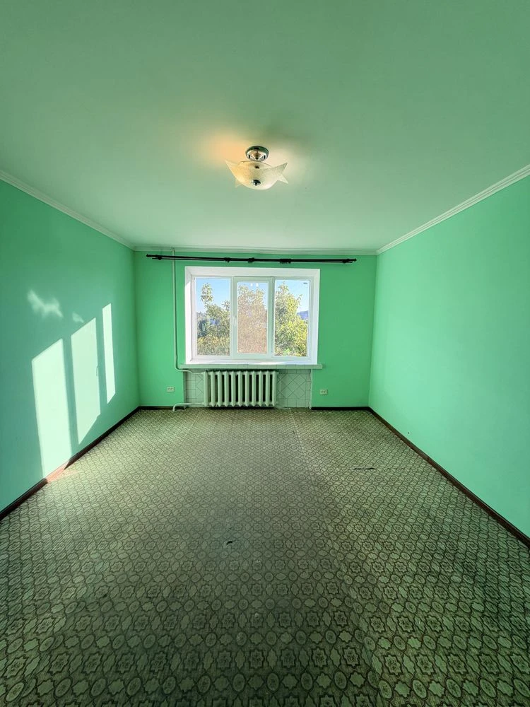 ПРОДАМ 2-кімнатну квартиру чеського планування