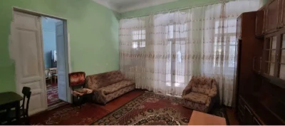 Продається 3 кімнатна квартира. Центр.