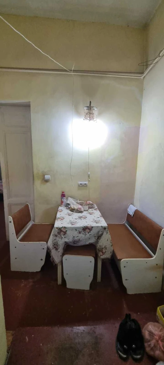 Продається 3 кімнатна квартира. Центр.