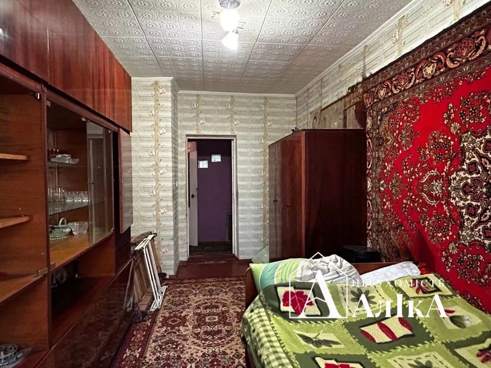Продається 3-кімнатна квартира поблизу центру