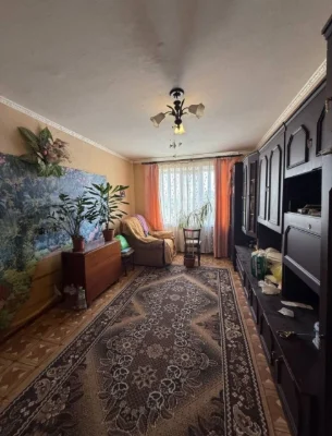 Продається секція, мікрорайон Жовтневий, 35 кв.м