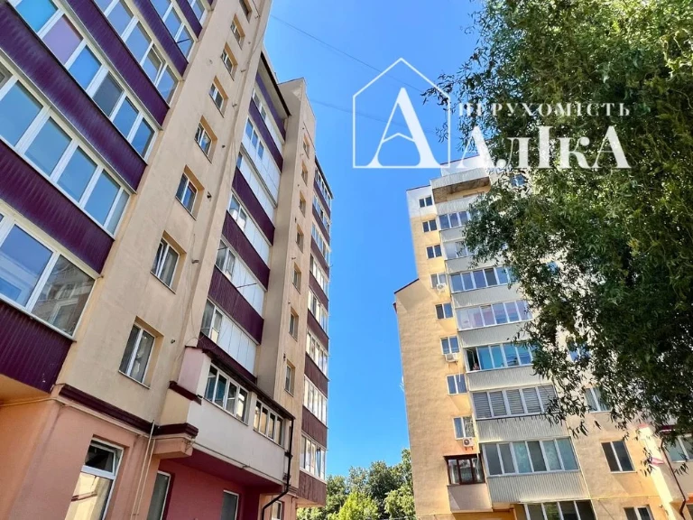 Продам дворівневу квартиру в новому будинку