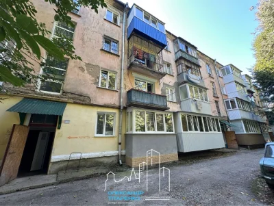For Sale: 2-room apartment renovated, ATB Cheremushki area!