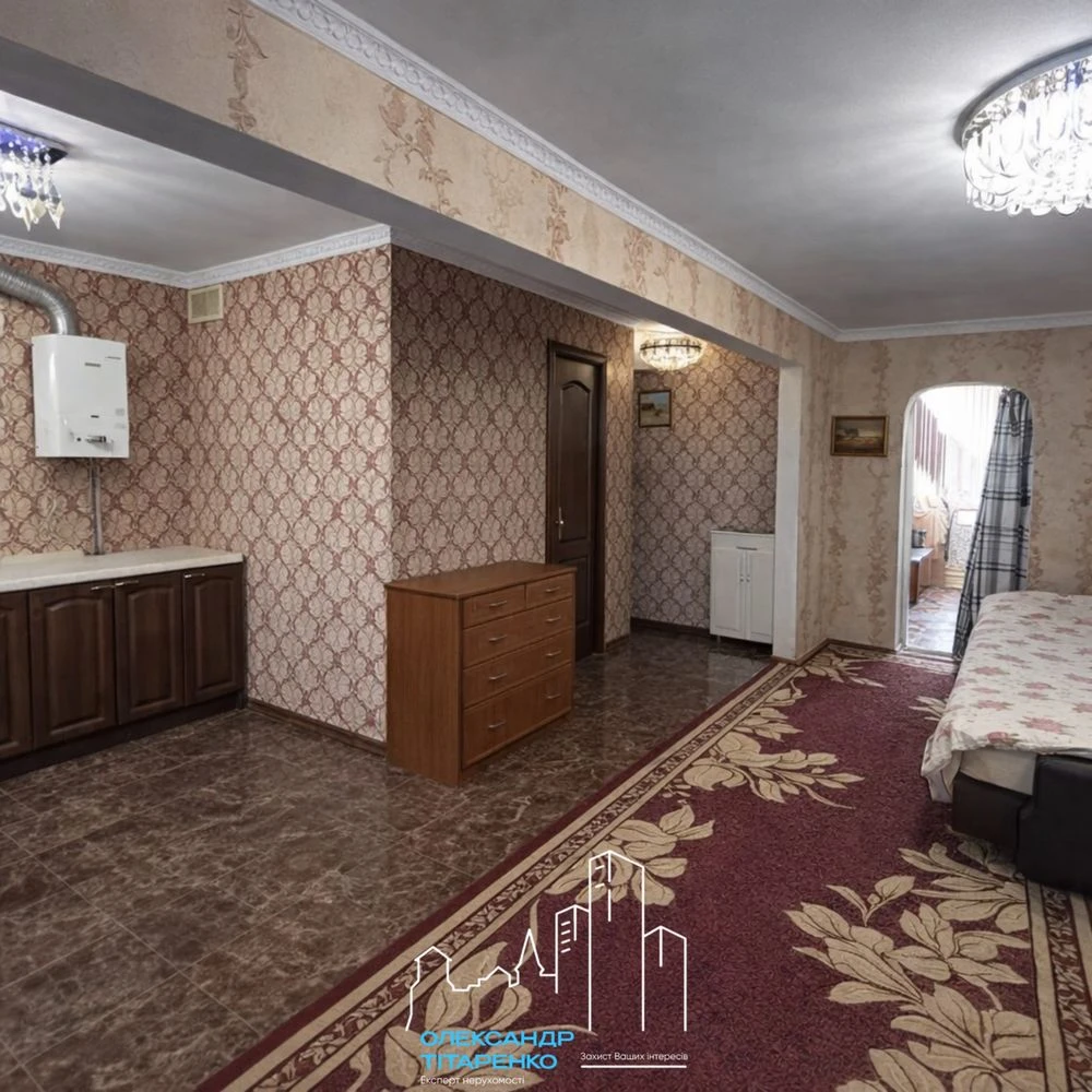 For Sale: 2-room apartment renovated, ATB Cheremushki area!