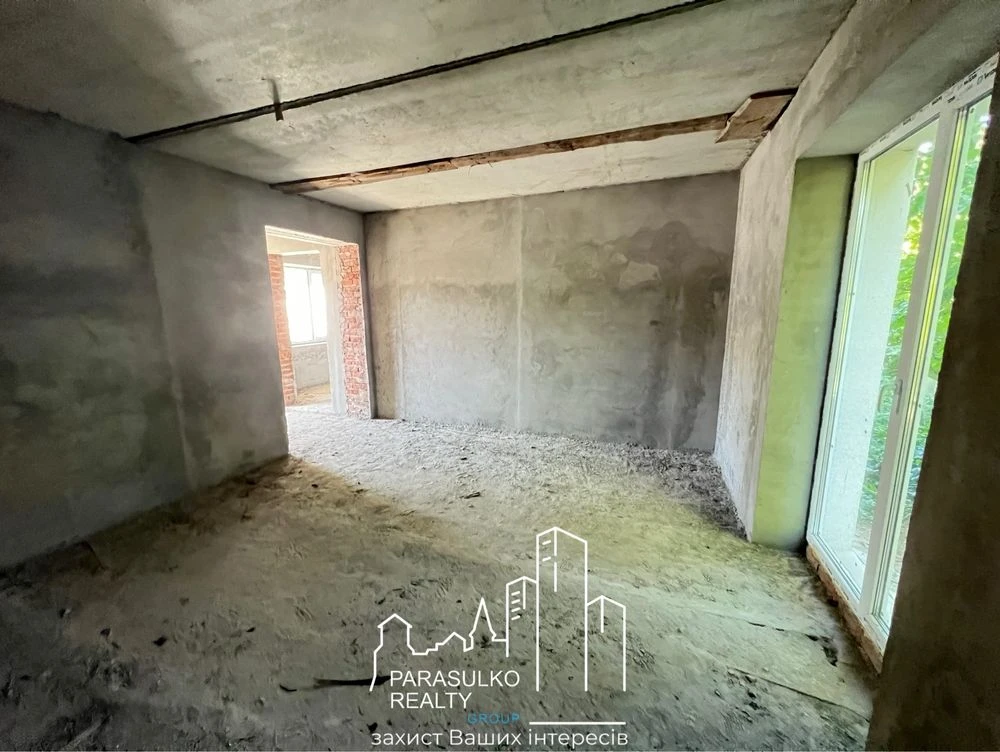 Продам 1-кімнатну квартиру в парковій зоні!