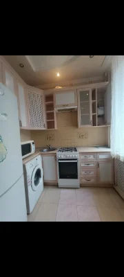 Продається 2-ох кімнатна квартира студія поруч з центром