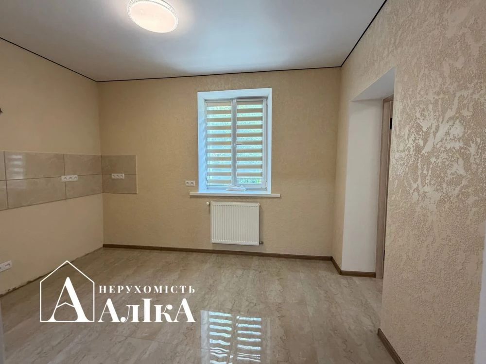 Продам 2-кімнатну квартиру з новим ремонтом в приватному сек