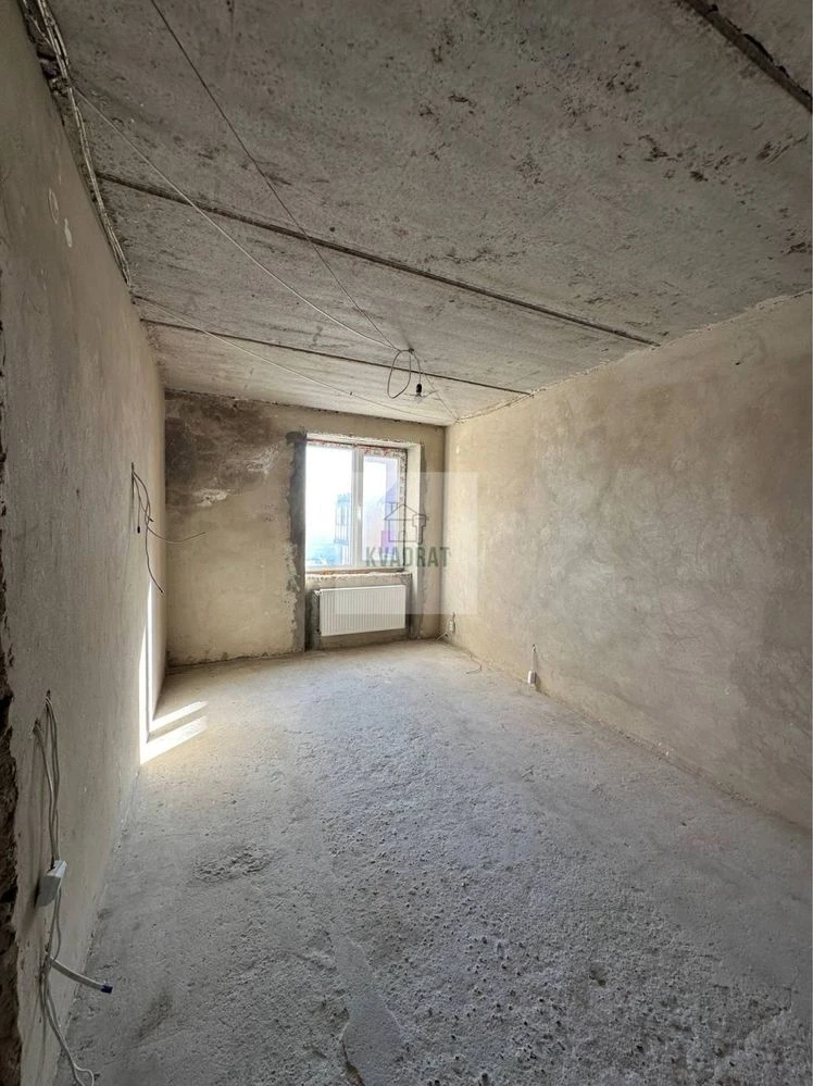 For Sale: 2-Story, 4-Bedroom Apartment in a New Building