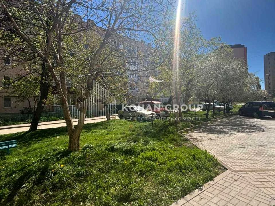 Квартира. Кам'янець-Подільський, Героїв УПА вул. (Васильєва)