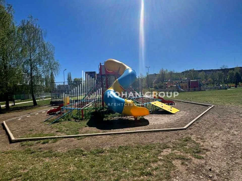 Квартира. Кам'янець-Подільський, Героїв УПА вул. (Васильєва)
