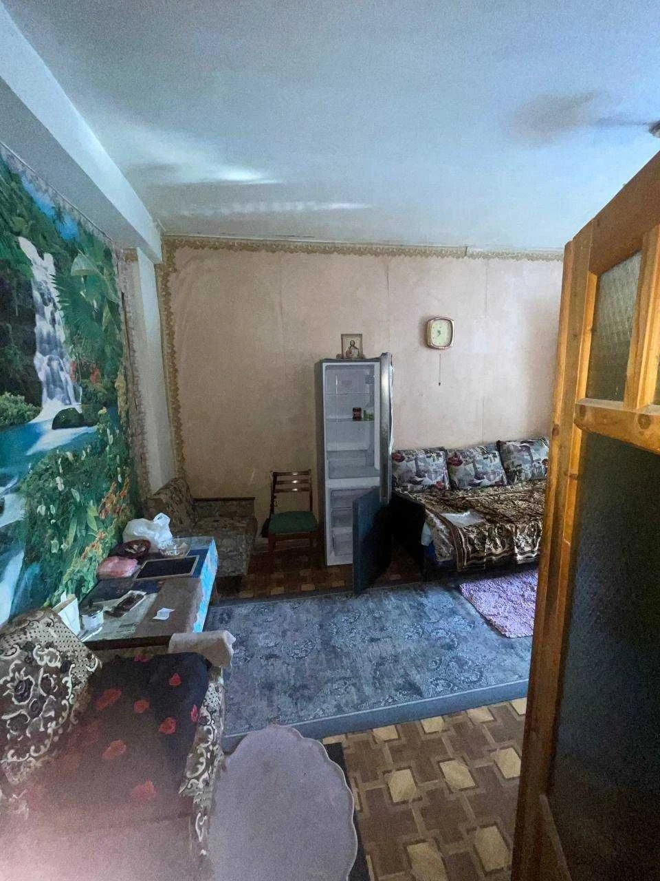 Продається 1 кімнатна квартира р  - Центр не кутова
