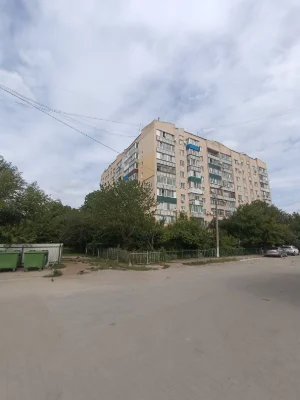 Продається 2-ох кімнатна Чешка на Смірнова