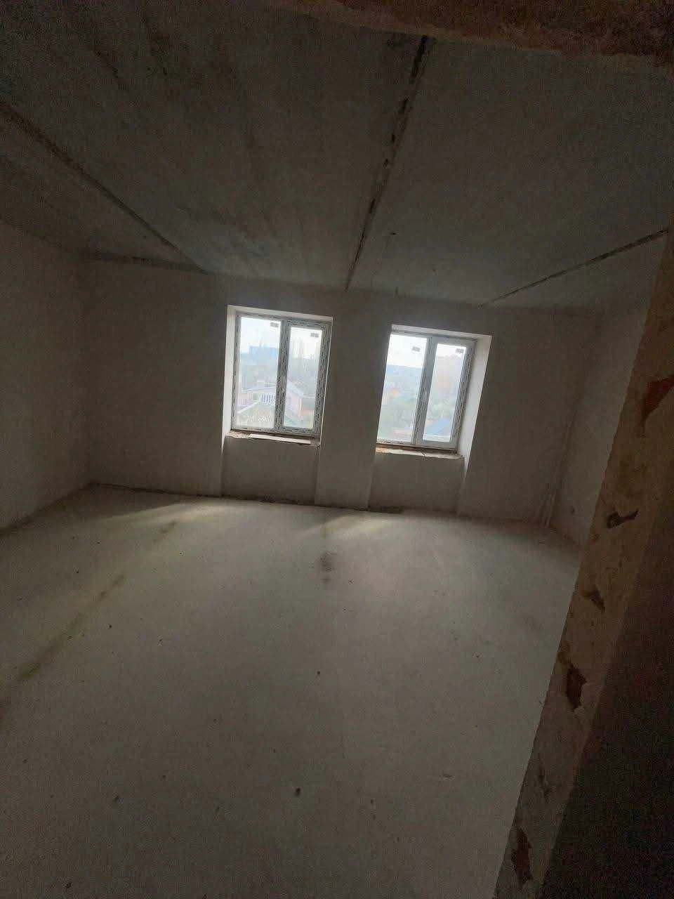 Продається 2 кімнатна квартира новострой