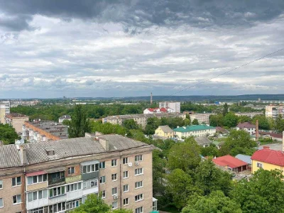 Продам видову 2 кімнатну квартиру студію в центрі на Огієнка