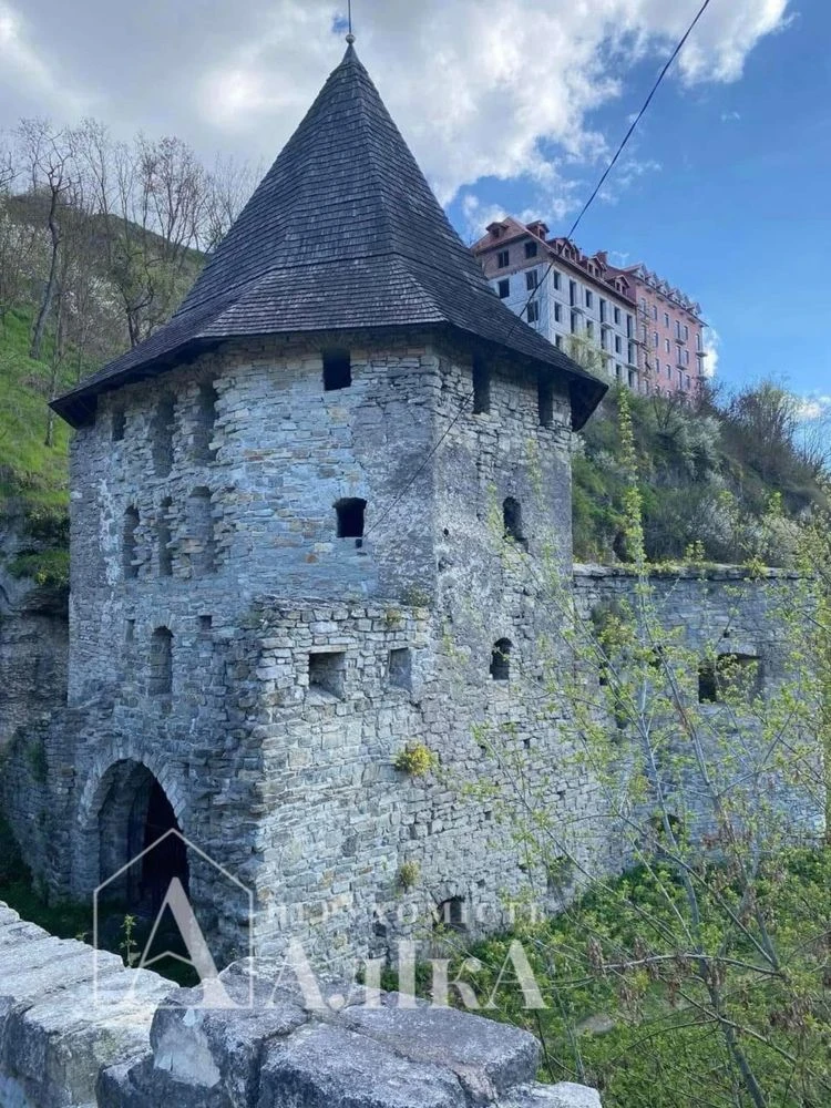 Apartment for sale: 2-room apartment in the heart of Old Town