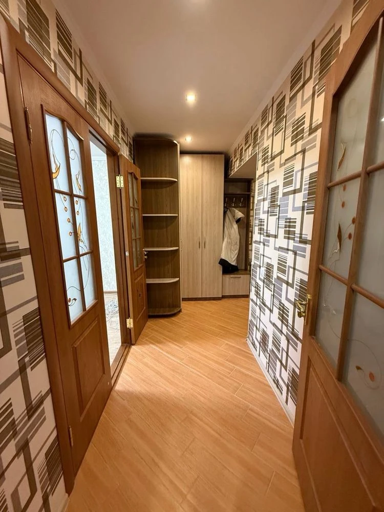 Продам 1-кімнатну квартиру в центрі