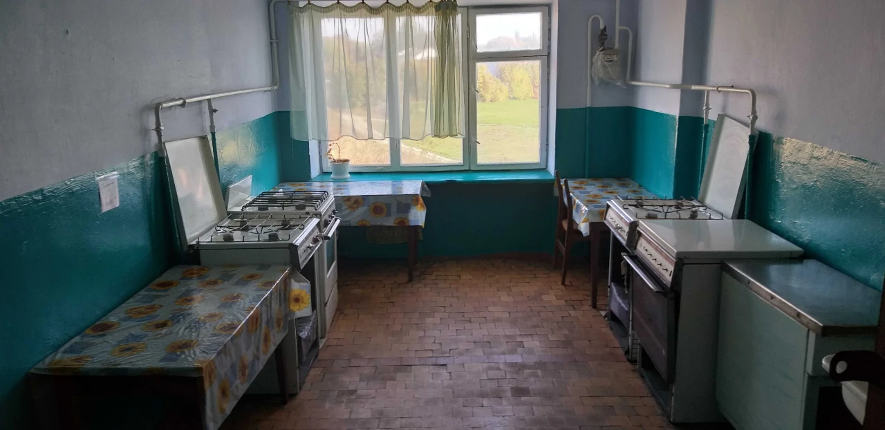 Продаж секції, район цукрового заводу
