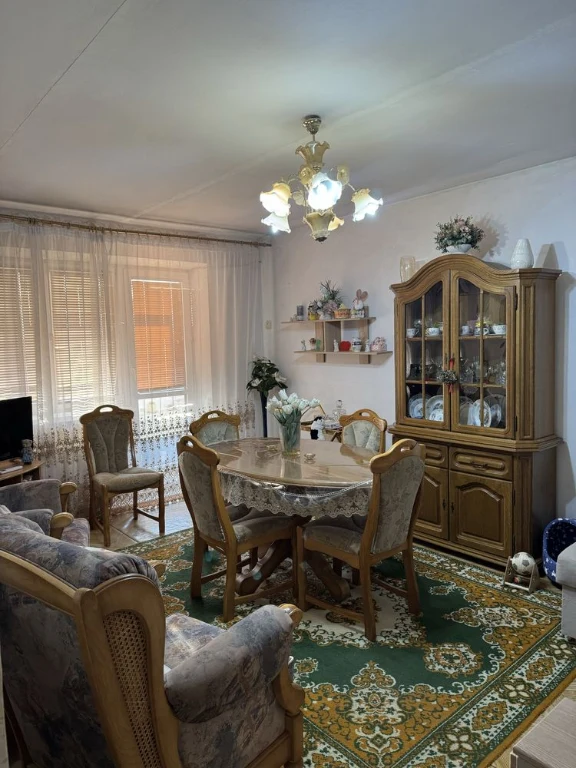 Продам 3-кімнатну квартиру ,Смірнова