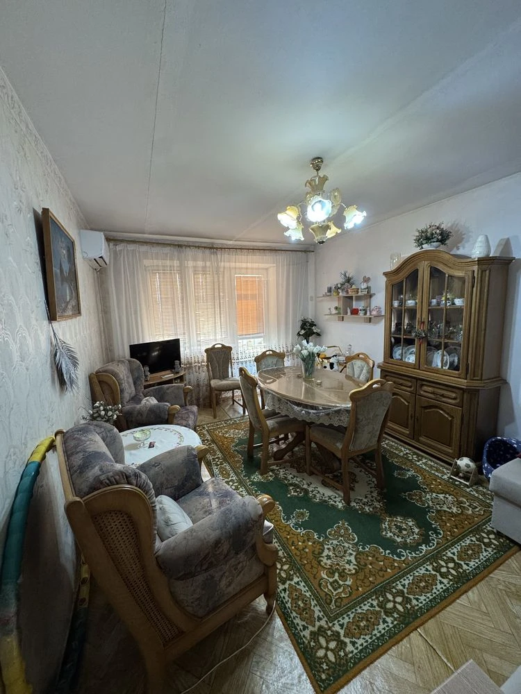 Продам 3-кімнатну квартиру ,Смірнова