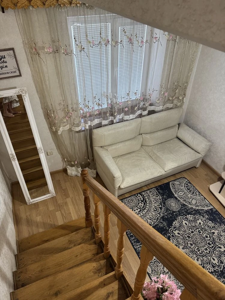 Продам 3-кімнатну квартиру ,Смірнова