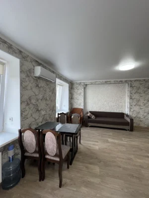 Продам 2-кімнатну квартиру в районі 14-ї гімназії