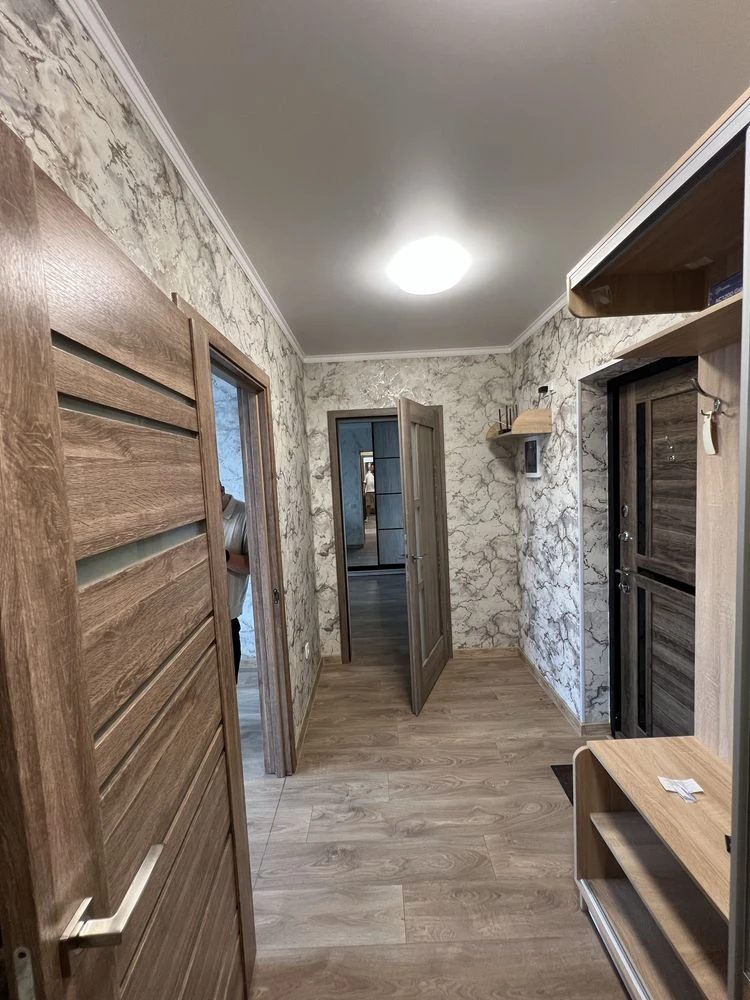 Продам 2-кімнатну квартиру в районі 14-ї гімназії