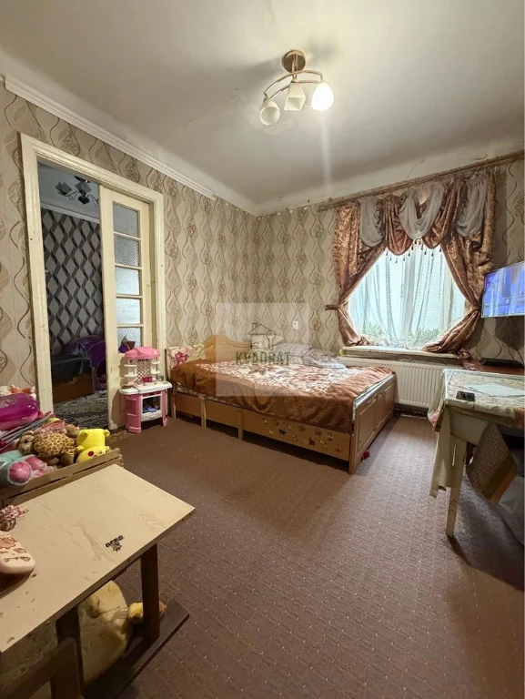 Продам 2-х кімнатну квартиру в районі парковій зоні з індиві