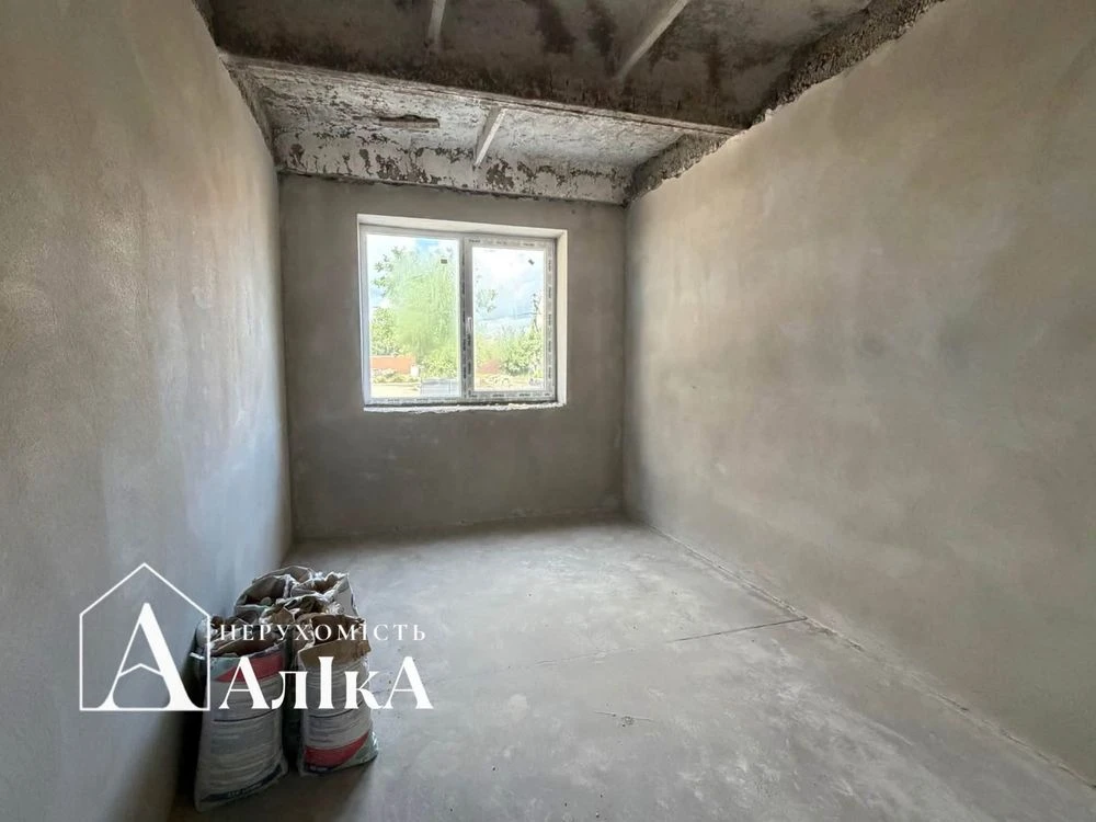 Продам 2-кімнатну квартиру в новому будинку з окремим входом