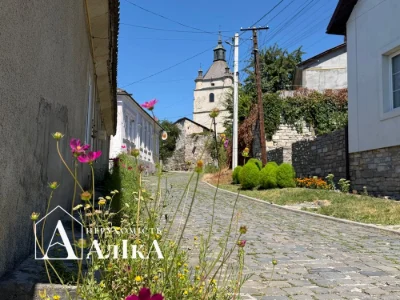 Продам 1-кімнатну квартиру в серці Старого міста