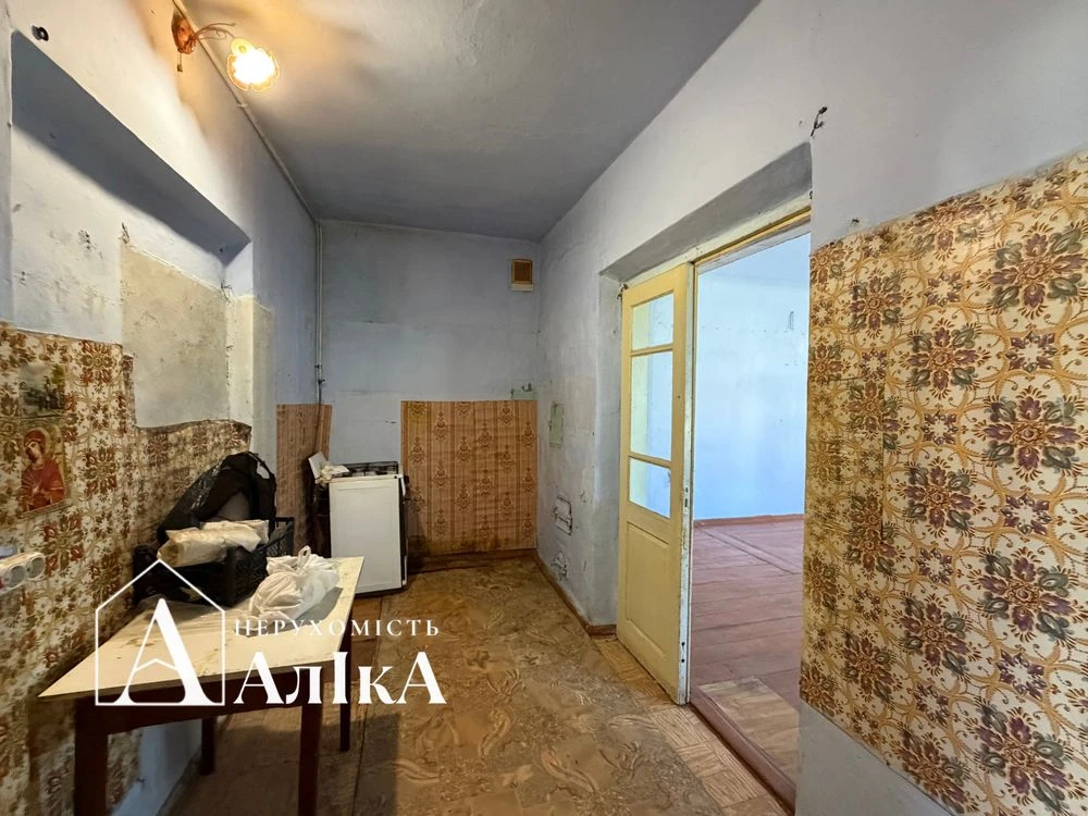 Продам 1-кімнатну квартиру в серці Старого міста