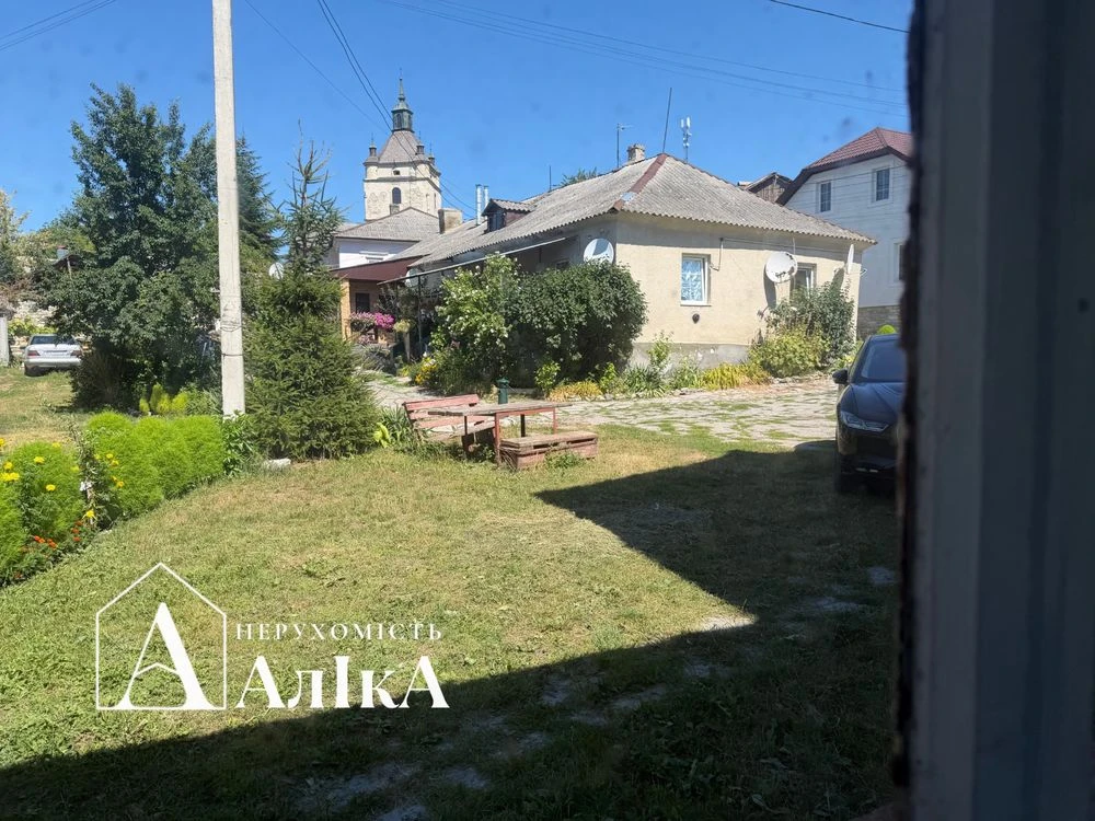 Продам 1-кімнатну квартиру в серці Старого міста